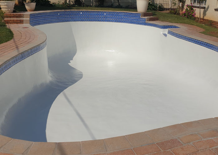 fibreglass-relining-after1 fibreglass pool relining after